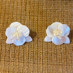 Tuckernuck white peony earrings